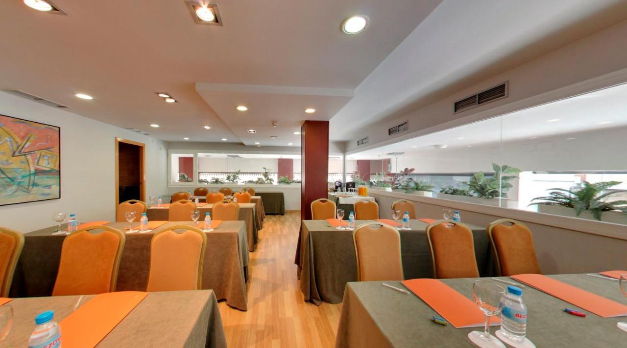 Silken Sant Gervasi Hotel Barcelona Bagian luar foto