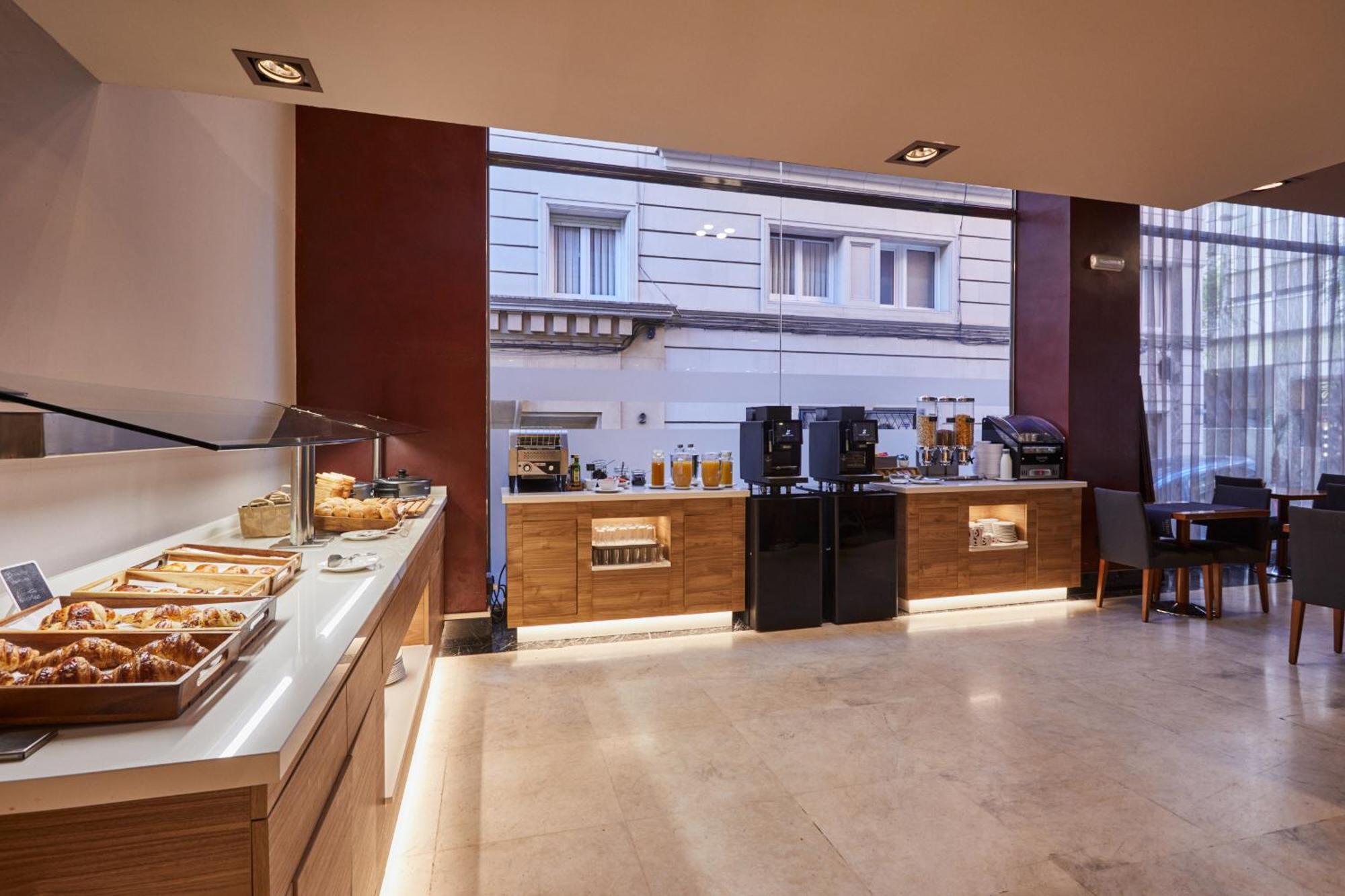 Silken Sant Gervasi Hotel Barcelona Bagian luar foto