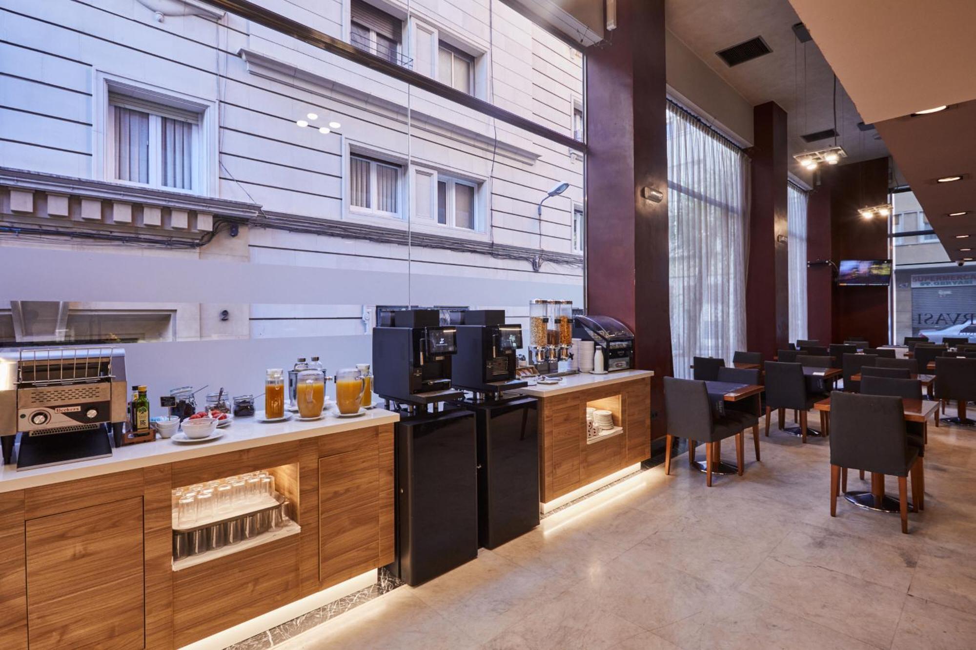 Silken Sant Gervasi Hotel Barcelona Bagian luar foto