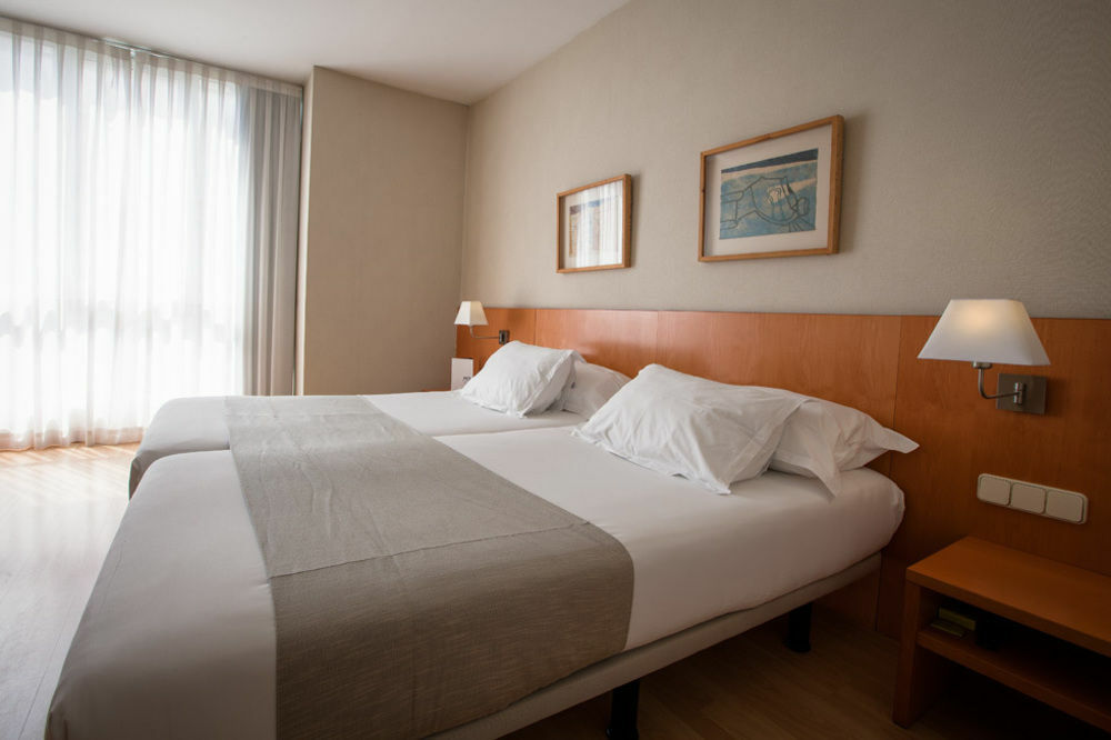 Silken Sant Gervasi Hotel Barcelona Bagian luar foto